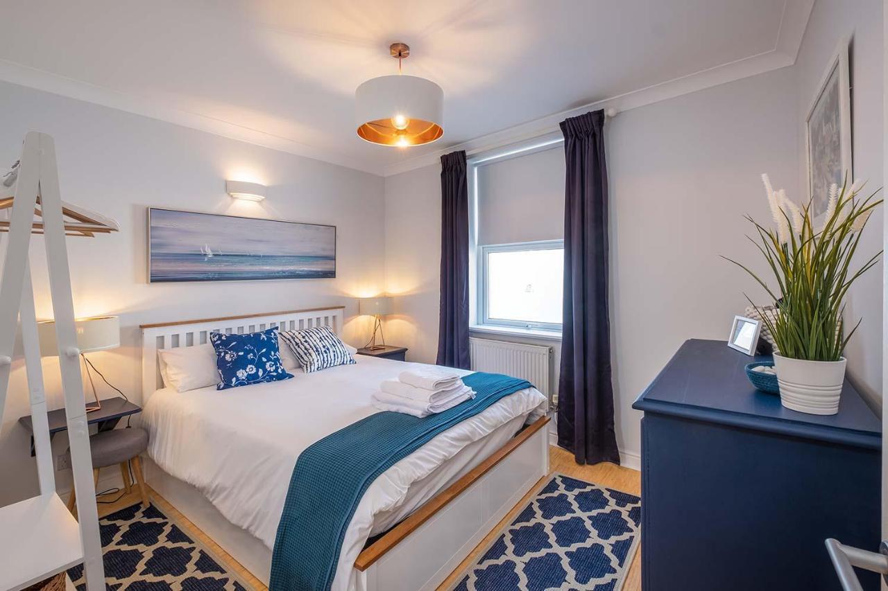 Blue Winds And Waves Apartman Cowes  Kültér fotó